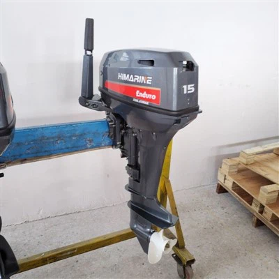 Moteur hors-bord à arbre court de 15 HP