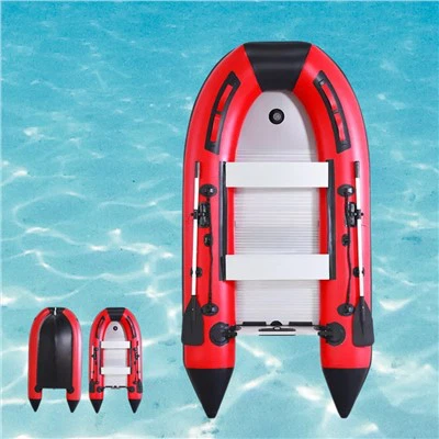 Bateau pneumatique hors-bord